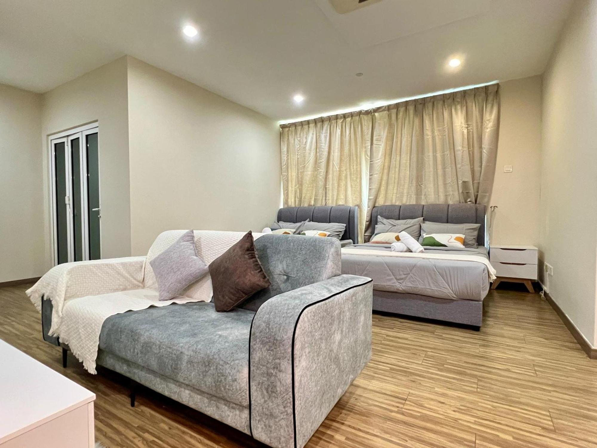 30 Off Monthly L 4Pax Designer Suite By Cityspace Pangsapuri